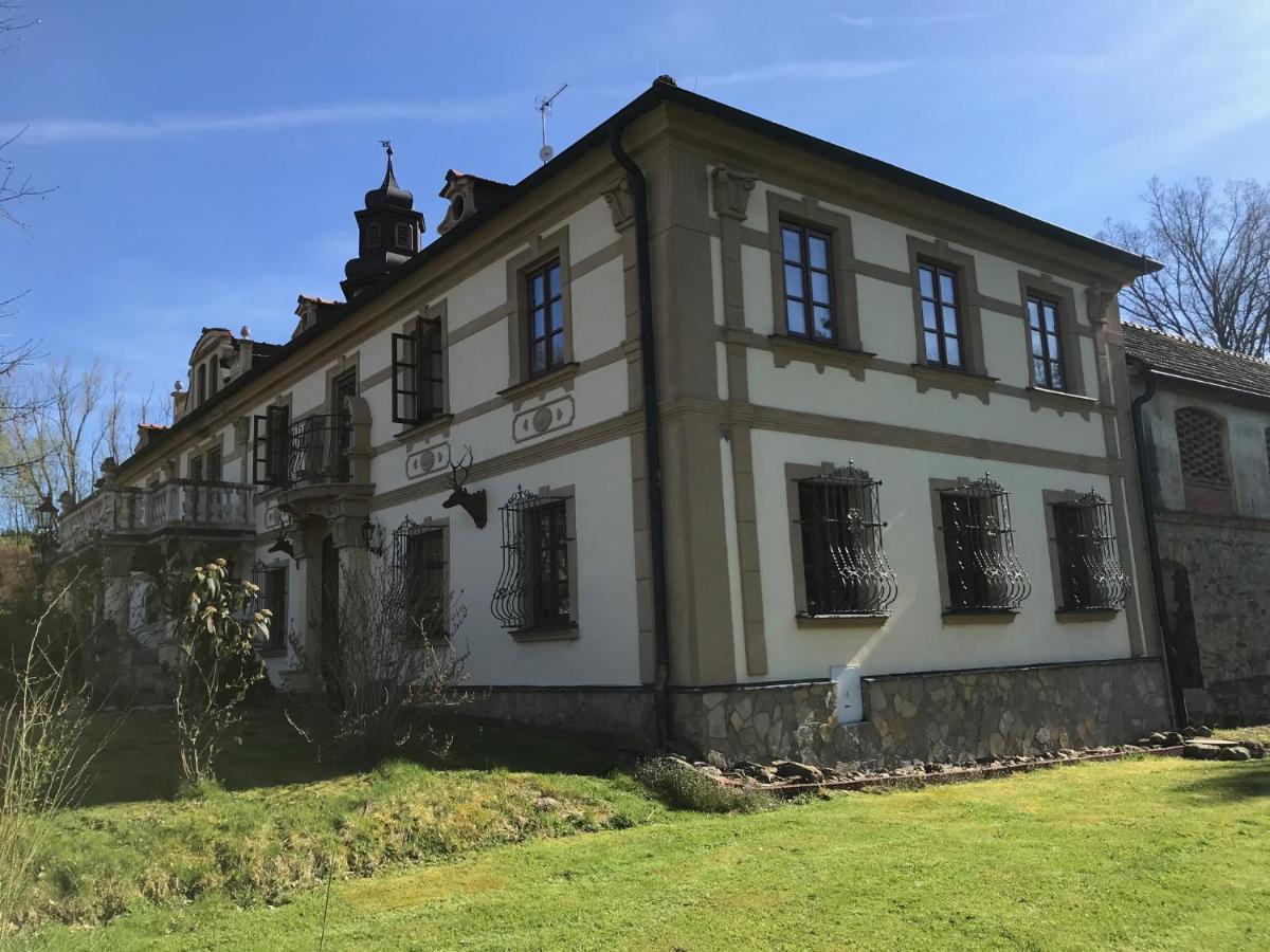 Zamecek Zdiky - Zamecky Apartman Bujanov Exterior foto